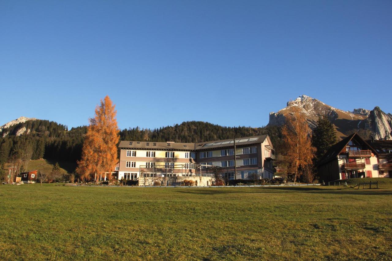 Kurhaus Sunnehus Hotel Wildhaus Bagian luar foto
